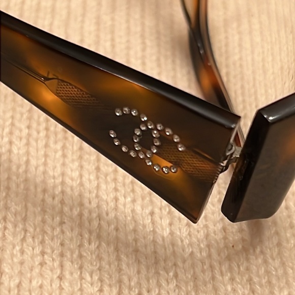 Chanel glasses - Picture 8 of 13